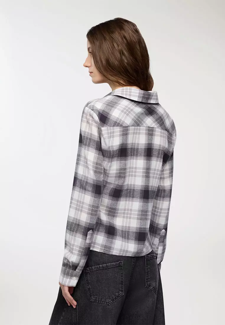 Woman Long-Sleeved Shirt