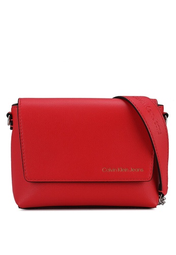 Calvin Klein Capsule Ultralight Shoulder Bag 2023 | Buy Calvin Klein Online  | ZALORA Hong Kong