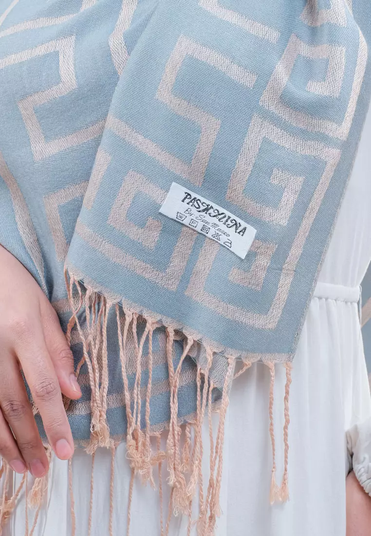 Hijab Pashmina Wanita Reversible Viscose Geometric Maze Pattern Pashmina Shawl Syal Wanita Misty Blue
