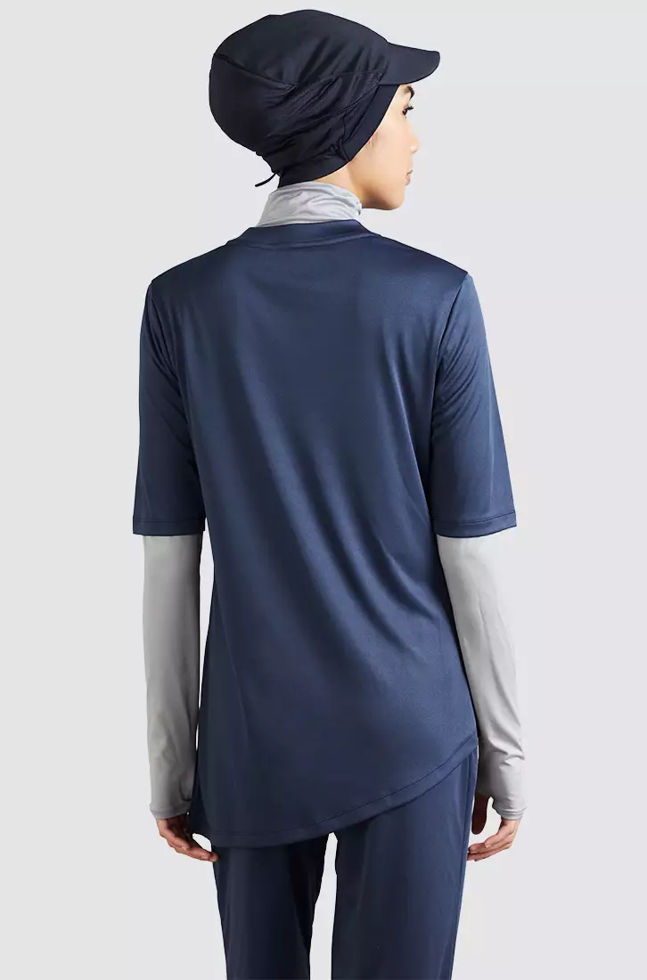 中长袖运动 T 恤