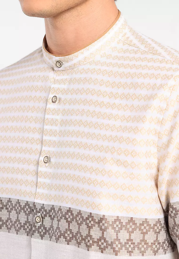 MANZONE X Adipati Dolken - Kemeja Koko Lengan Panjang Pria Ubaidah Modern Fit - Beige Warna Beige