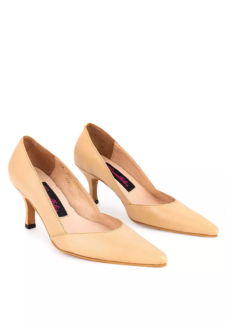 Pointed Toe Leather Pumps