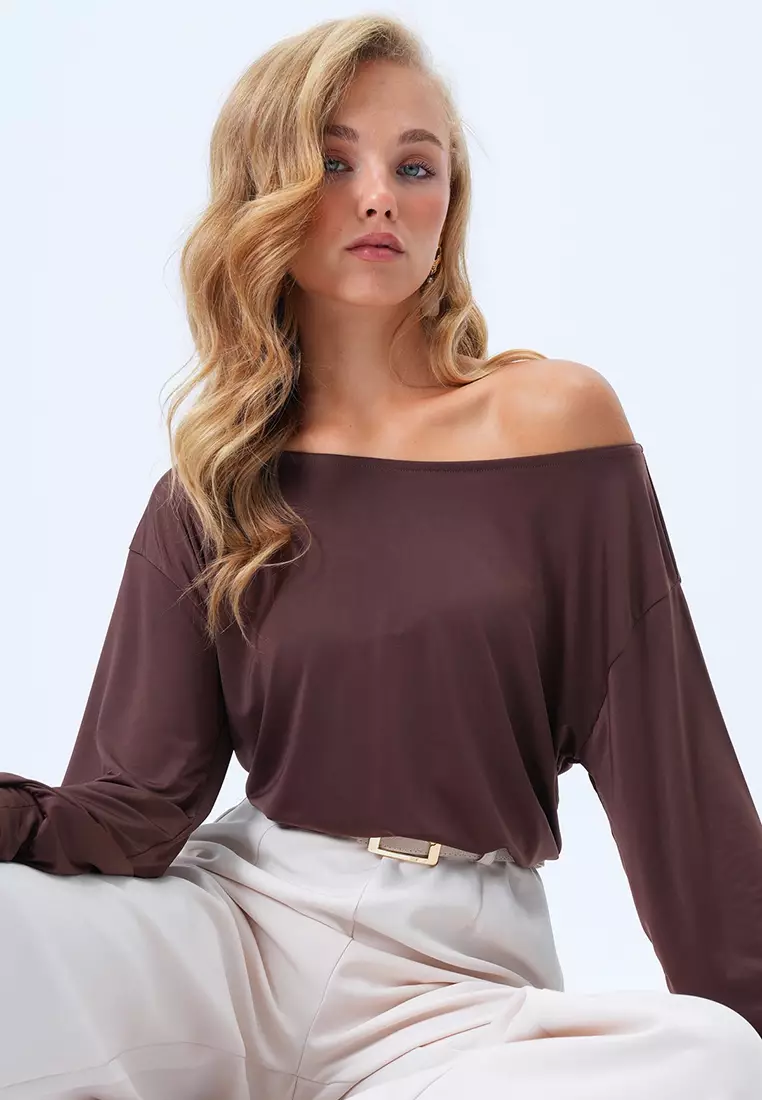 Boat Neck Sleeves Cuffed Blouse