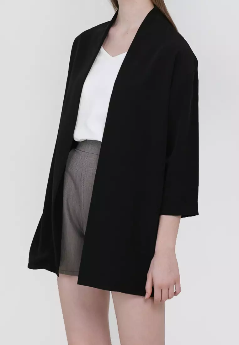 Blake Loose Outer in Black