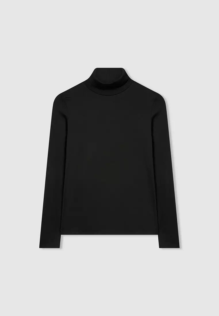 Woman Long-Sleeved T-Shirt