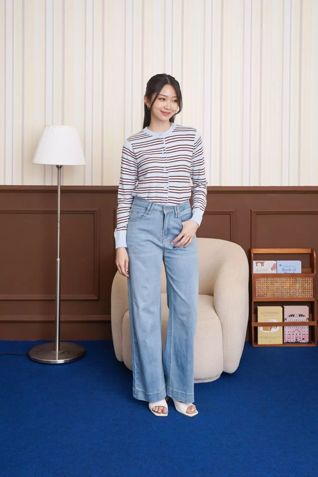 Sena Straight Jeans in Light Blue