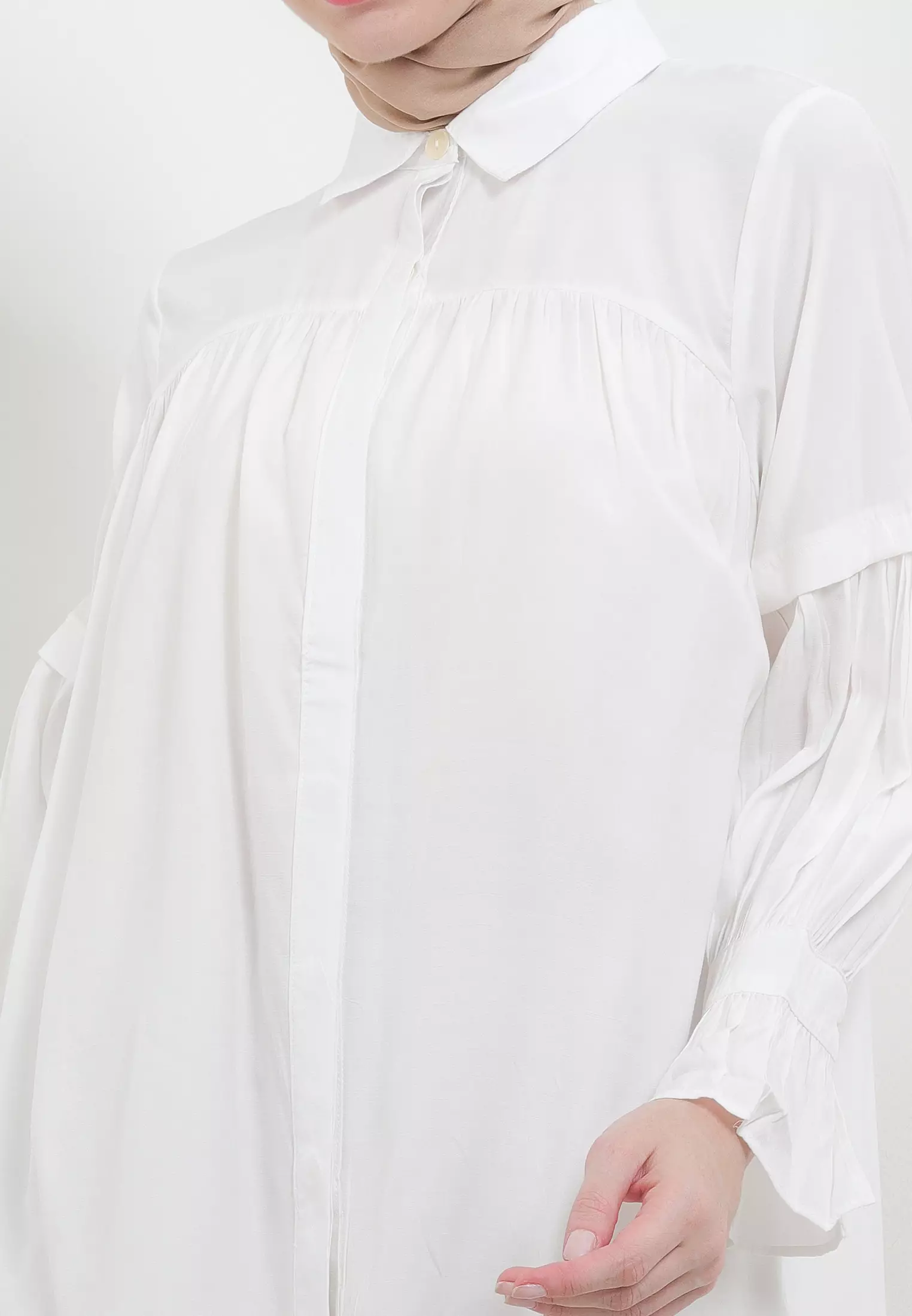 MFMW Monaska Atasan Blouse Broken White