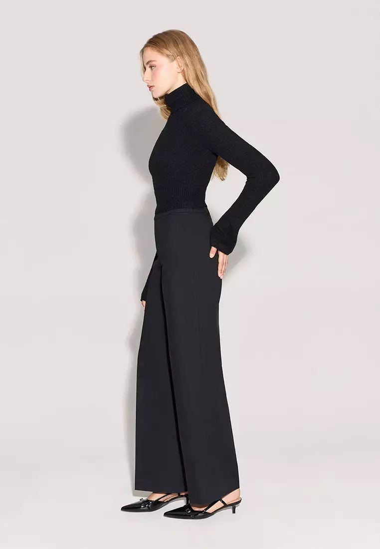 Woman Long Pants