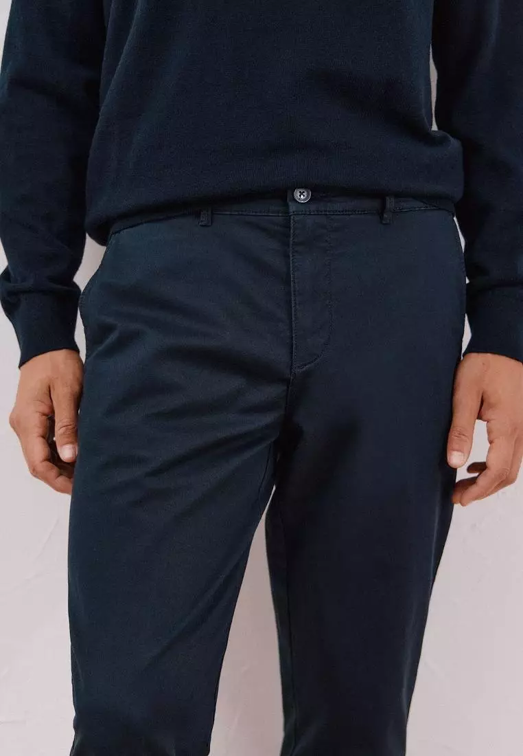 Regular Fit Lightweight Chinos
