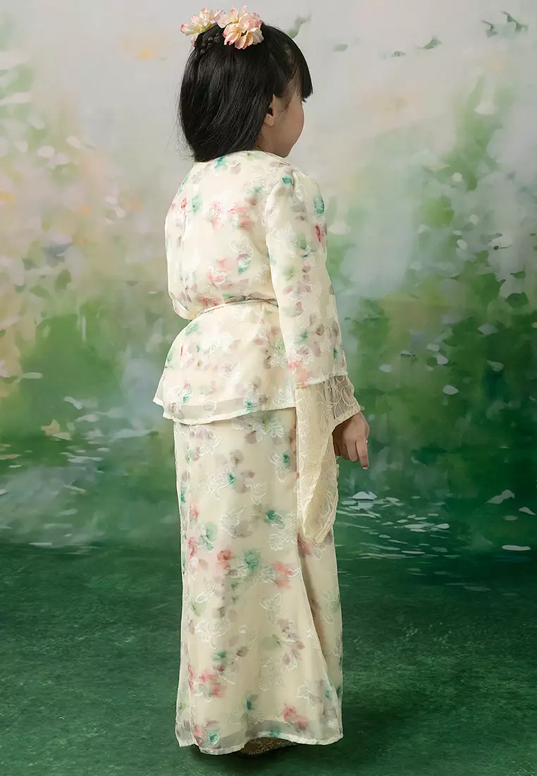 Elena Recycled Polyester Kebaya with Belt Set