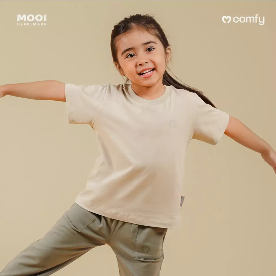 Mooi Kaos Anak Unisex Comfy T-Shirt Basic Kids - Red Clay