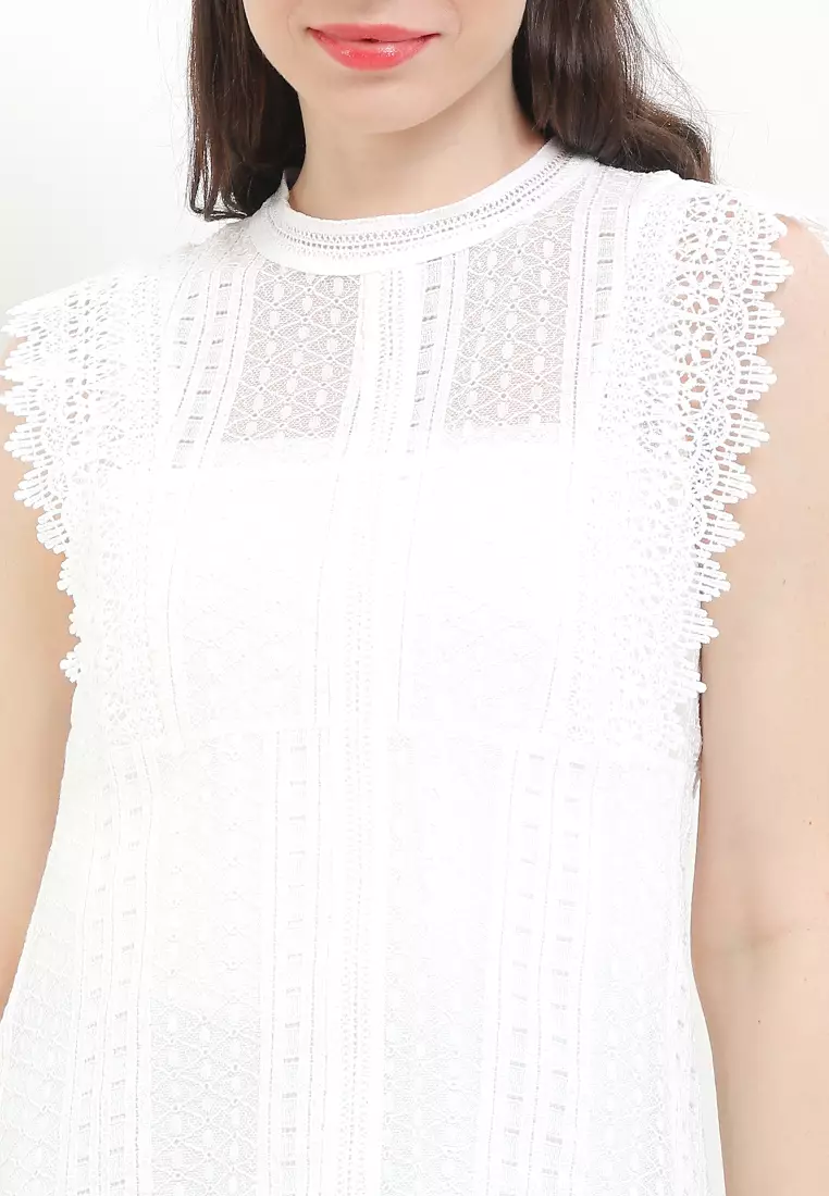 Sleeveless Lace Blouse W Lace Trim