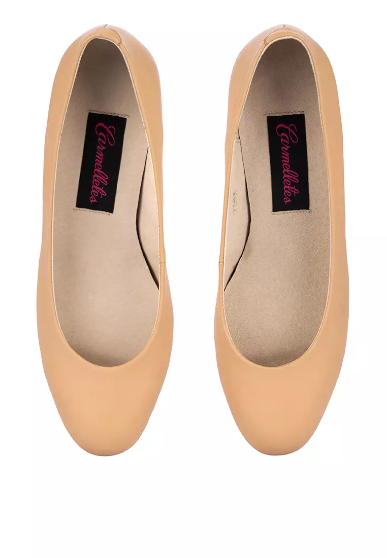 Low Heel Leather Pumps