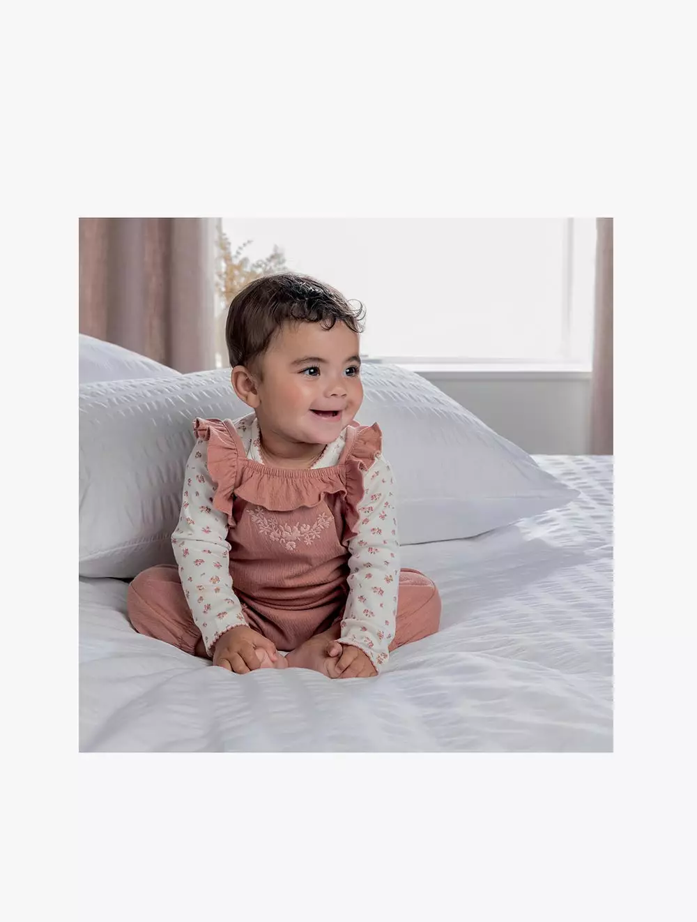 Mamas & Papas Embroidered Dungarees & Bodysuit Set - MPSS42LK4Y