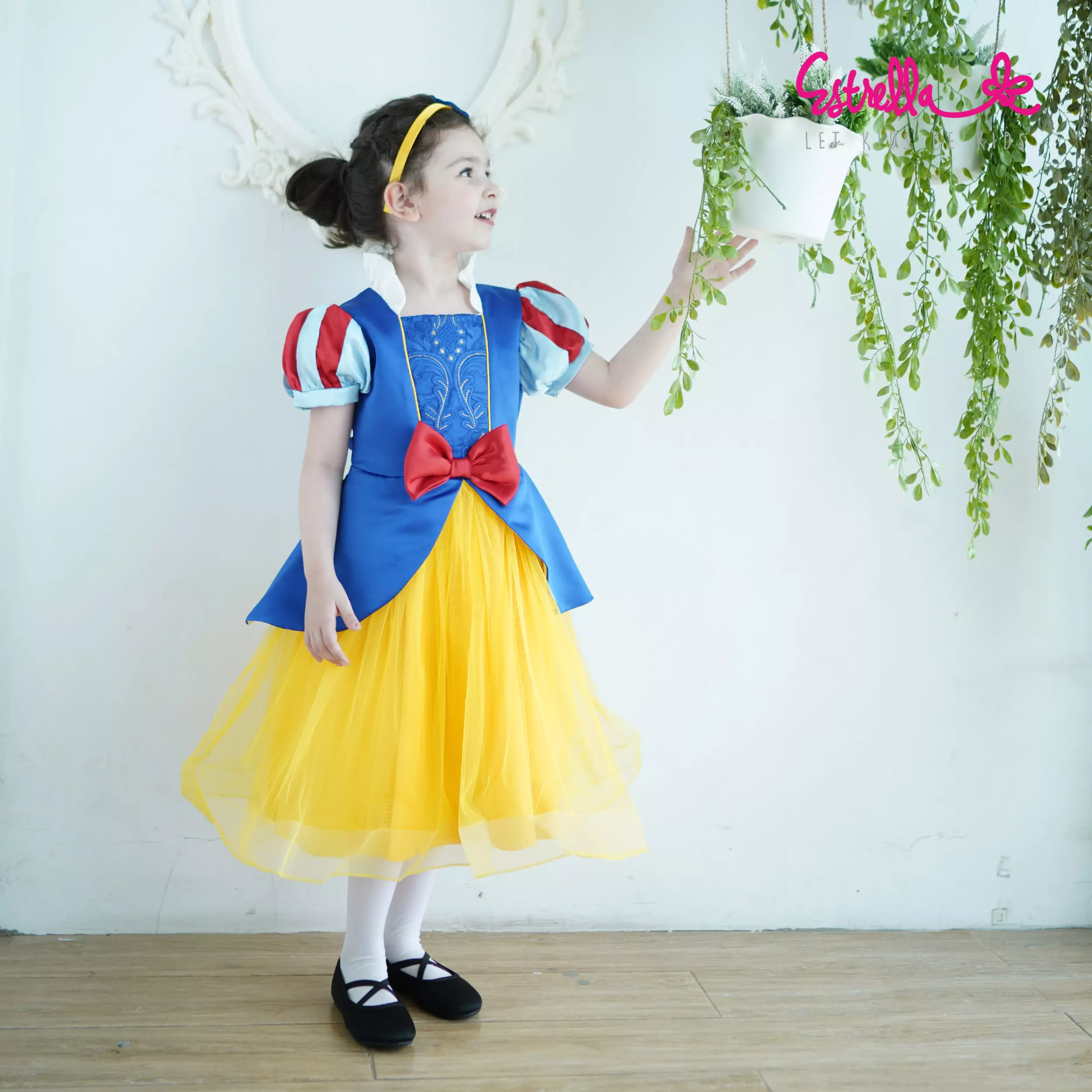 Party Girl Snow White Dress ETA 96 4-10