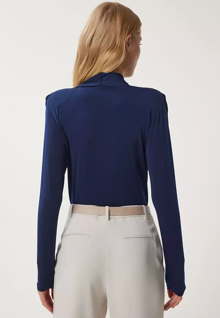 Wrap Collar Padded Snap Sandy Blouse