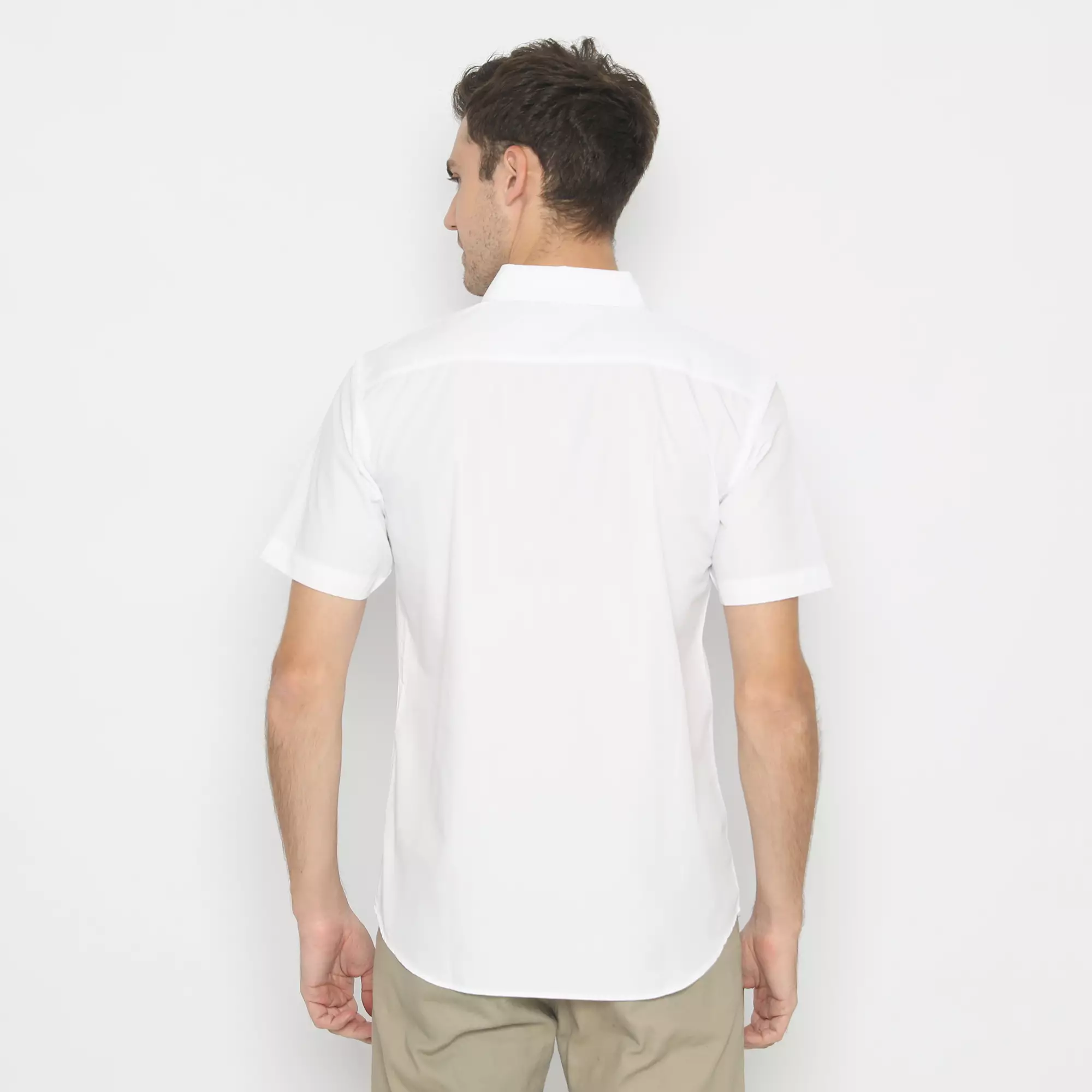 Platini Kemeja Polos Putih Pendek Katun CVC 63171