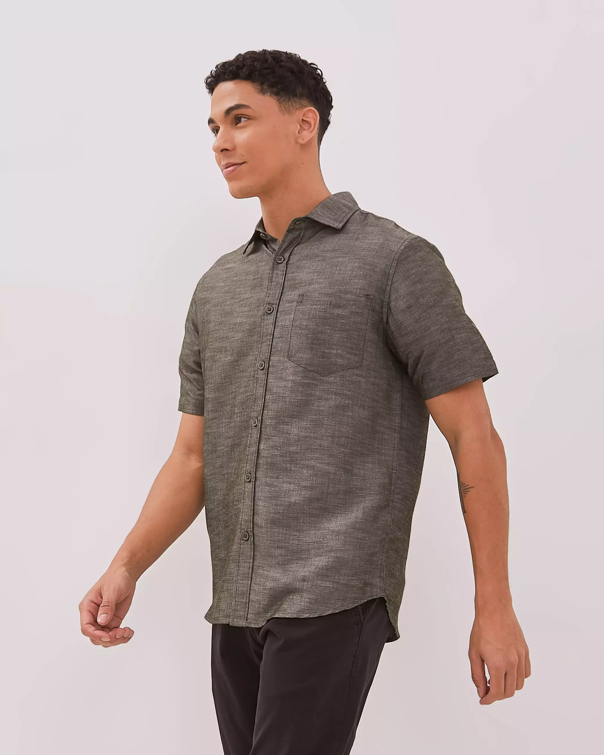 AMK Kemeja Pria Lengan Pendek SHS Gerald Ss Dark Olive