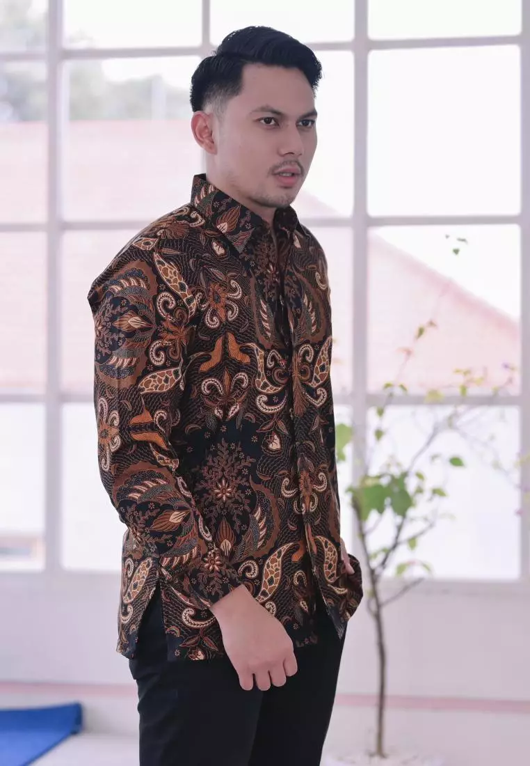 kemeja batik pria lengan panjang motif gurdo abdi putro
