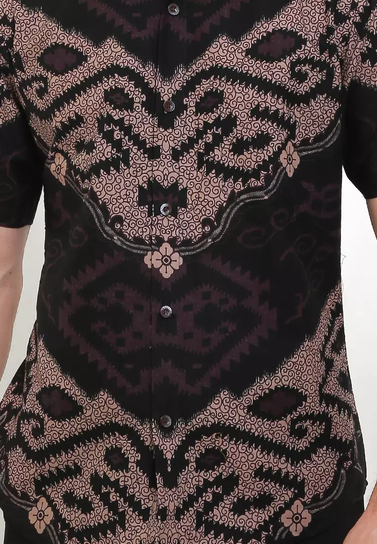 Hem Slimfit Pria Lengan Pendek Rionaldo Black