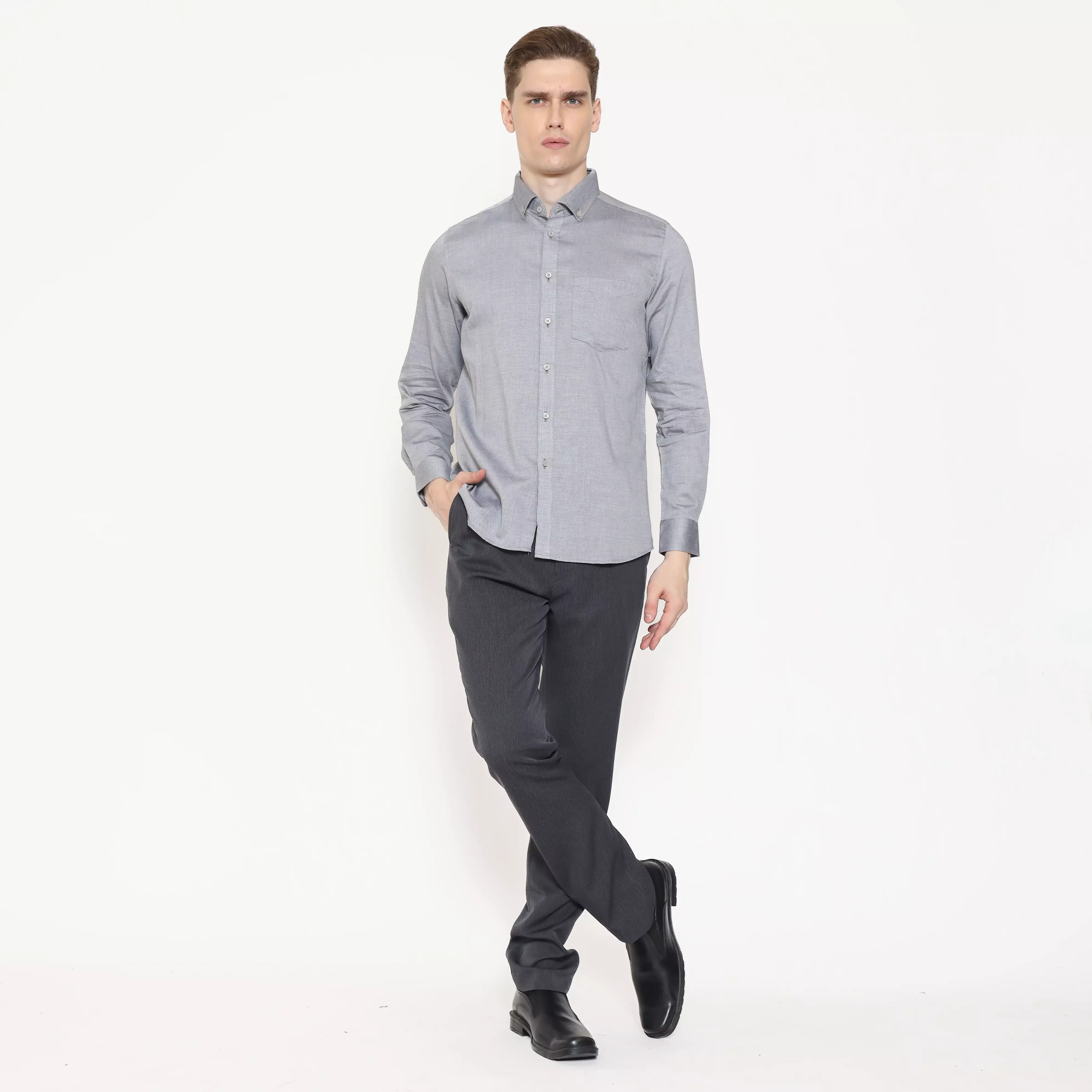 Schoeller Kemeja Formal Pria Lengan Panjang Slim Fit – Silver Blue – S.8-KFLSF-F101-CTN-MLNS