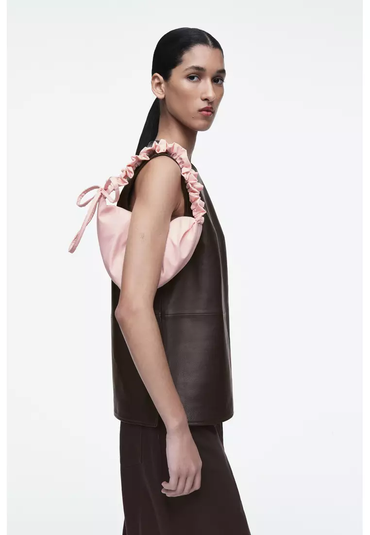 RUFFLE SHOULDER BAG