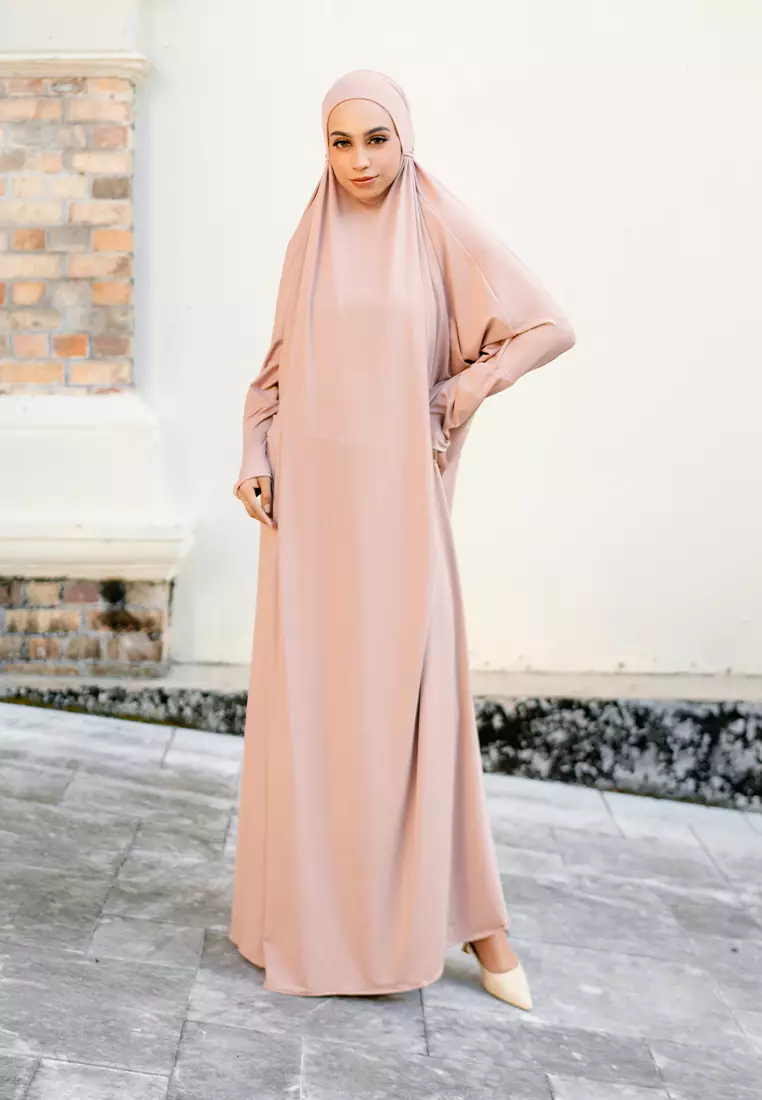 Shameera Abaya in Soft Beige (Lozy x Hamidah)