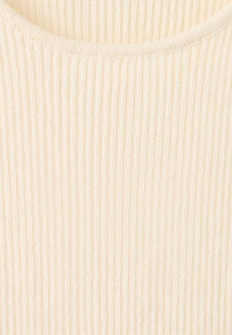 Fitted Fine-Knit Top