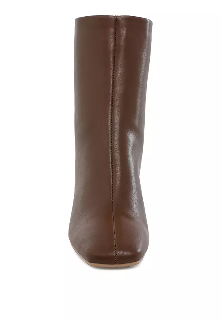 Sepatu bot ujung persegi berbahan kulit imitasi warna coklat