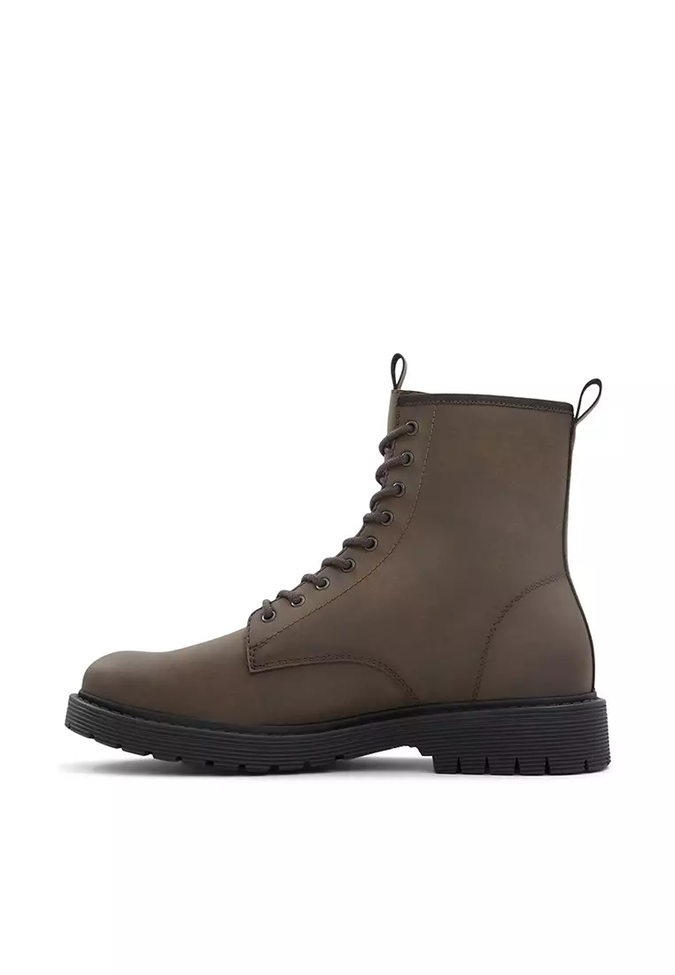Bohemian boots yeezy sales