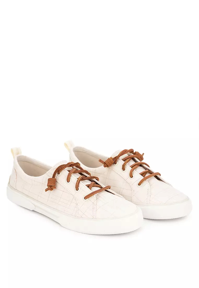 Sperry pier wave sneaker hot sale