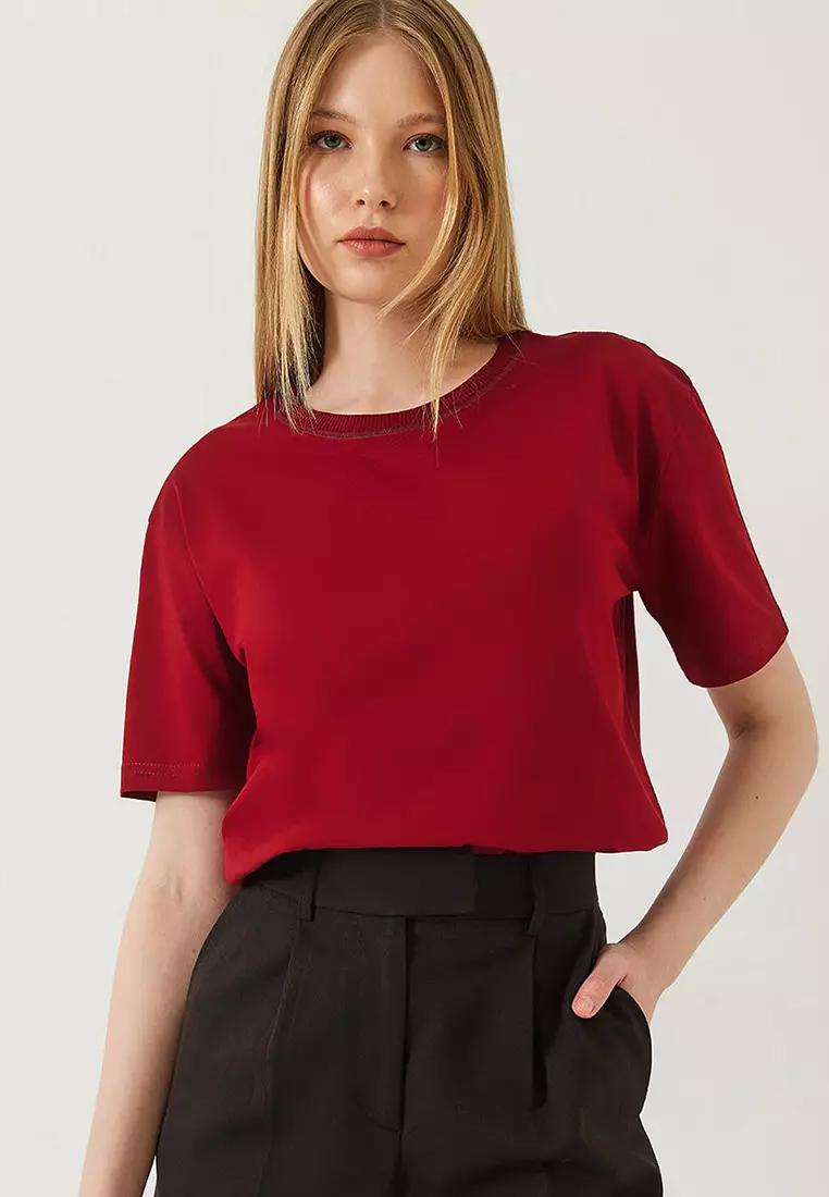 Women's Decorative Stitched Crew Neck T-Shirt 60602001