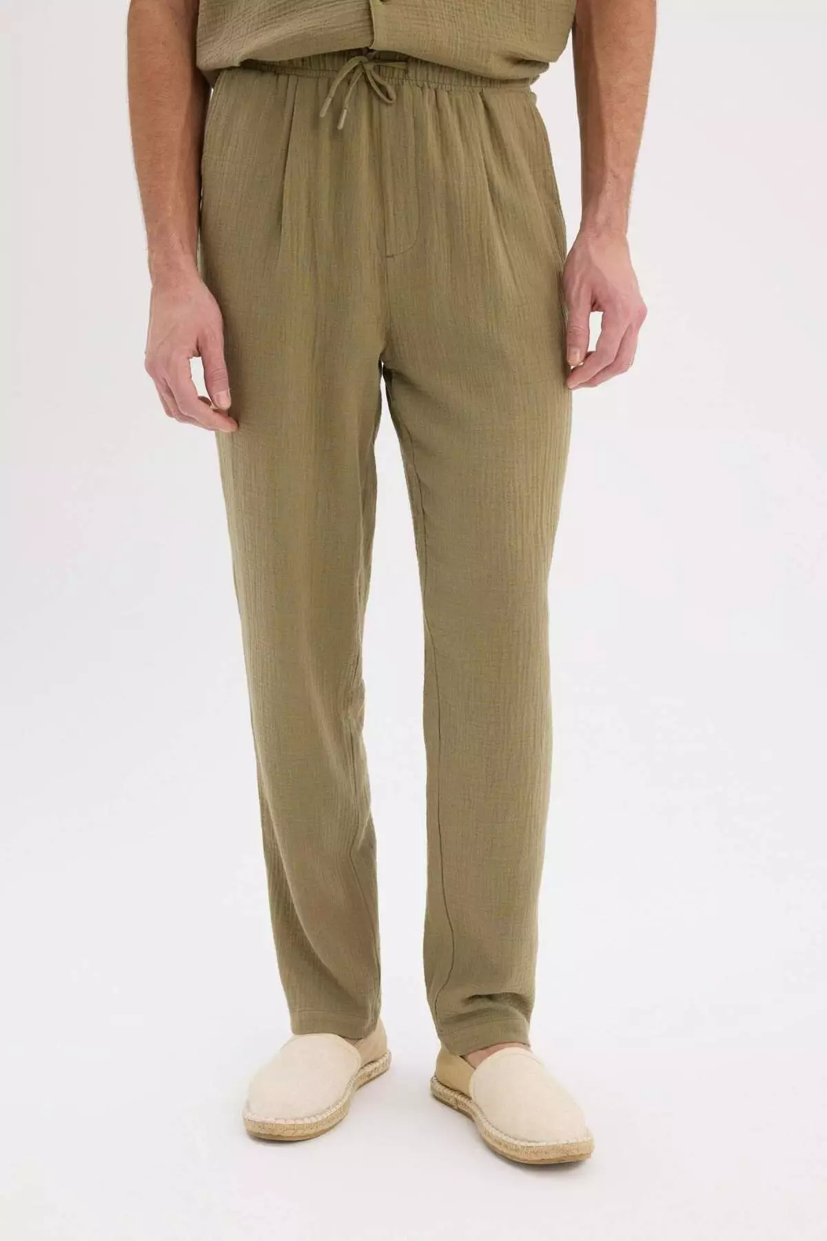 100% 棉 寬鬆剪裁 舒適版型 夏季穆斯林 短腿 棉質運動褲 D6144Ax25Sm