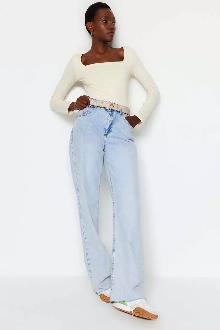 Square Neck Fitted Knit Top