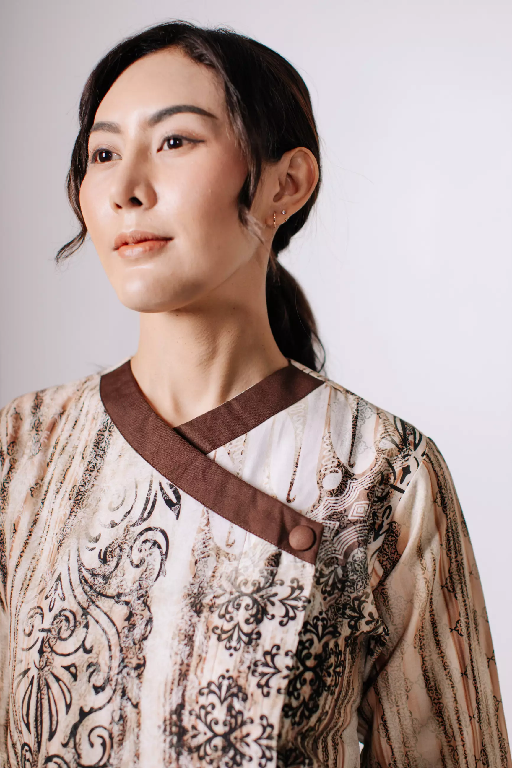 Adyatma Adira Brown Blouse Batik Wanita Katun Digital Print