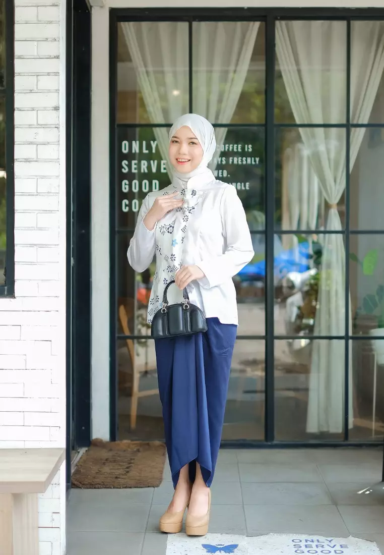 Baju Atasan kebaya Modern Azzura White
