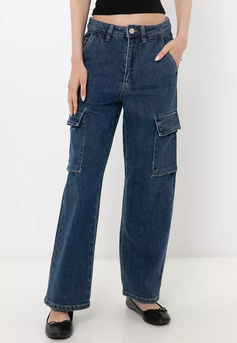 Wide Leg Cargo Jeans