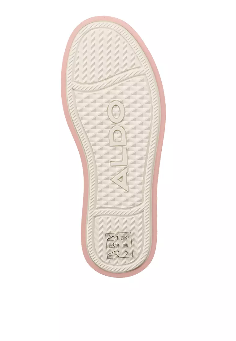 Rayes Sneakers