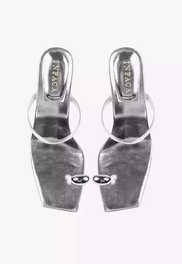 Astra Strap Low Heeled Sandals Metallic Toe-Ring Silver