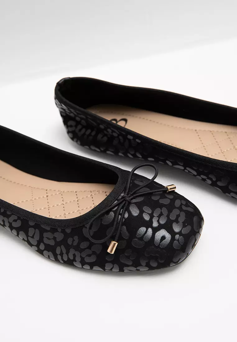 Sofia Micca Ballerina Flat Black