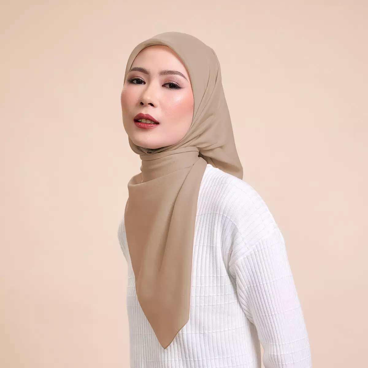 ZM Zaskia Mecca - Shera Tan Hijab Ultrafine Voal Shiny - Kerudung Segi Empat Wangi Premium