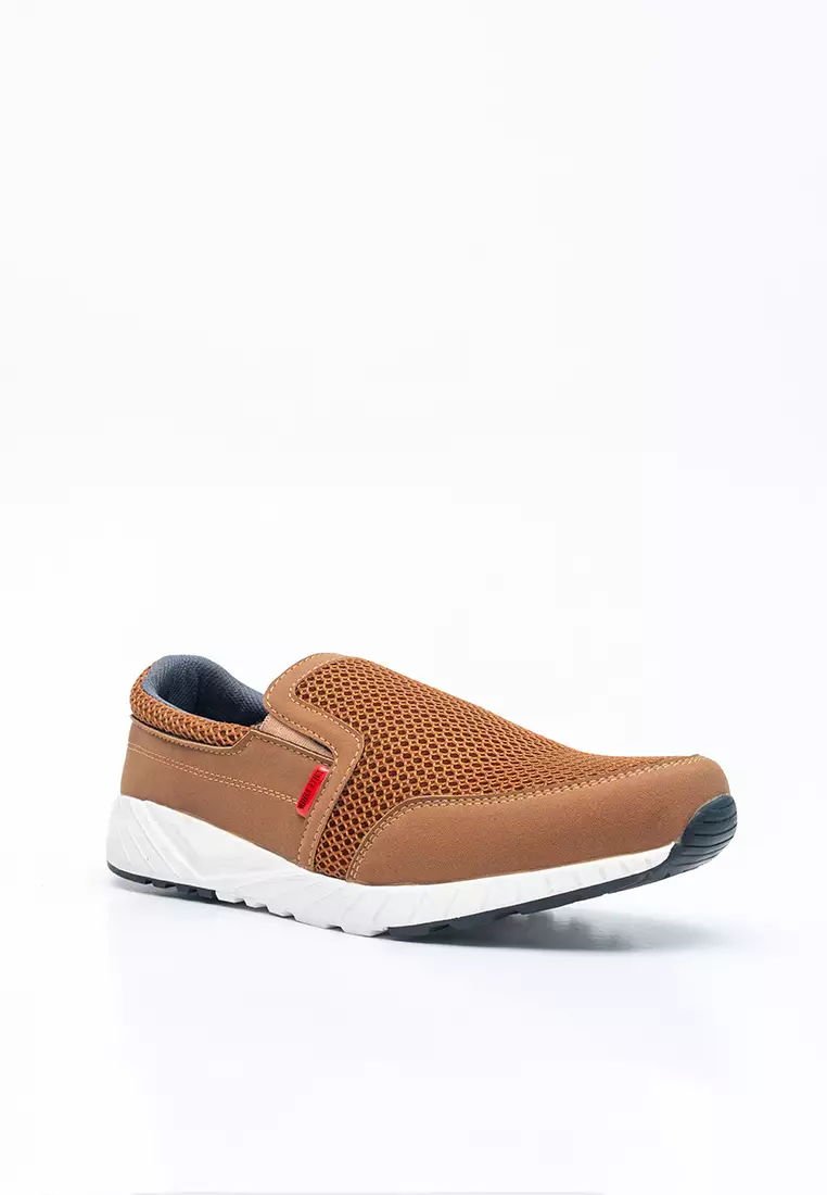 Sepatu Sneakers Slip On Pria Charlie