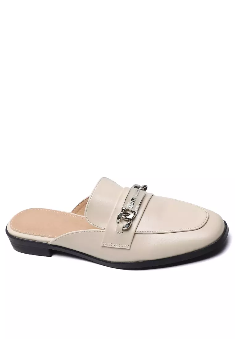 Discount on Twenty Eight Shoes  shoes - SKU: Chain Buckle Synthetic Leather Mules WW340-9