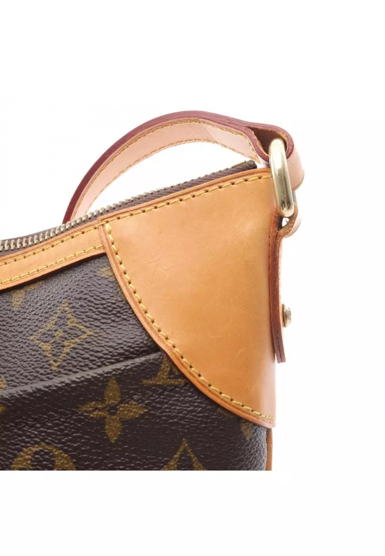 Pre-Loved Louis Vuitton Odeon MM monogram Shoulder bag PVC leather Brown