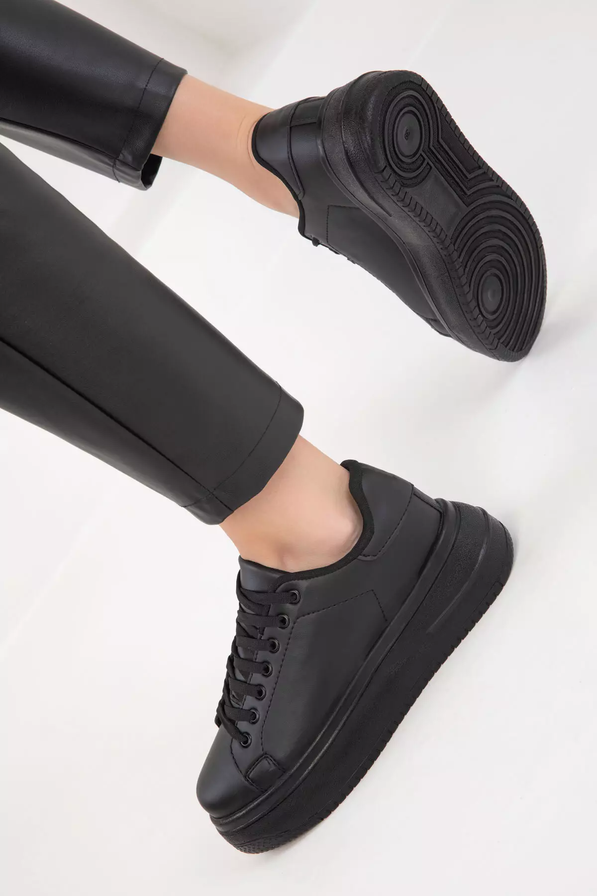 Women's Sneaker 19683 - Black Black