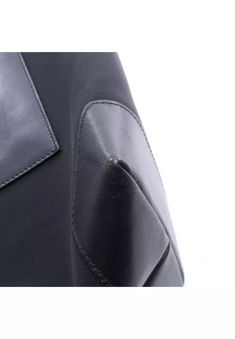 Pre-Loved Gucci Shoulder bag tote bag canvas leather black