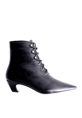 Twenty Eight Shoes black Pointed Toe Lace Up Mid Boots VB1002 A7082SHFFA30BEGS_1