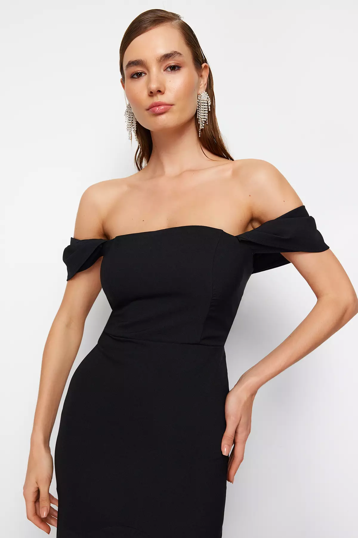 Off-Shoulder Evening Maxi Dress