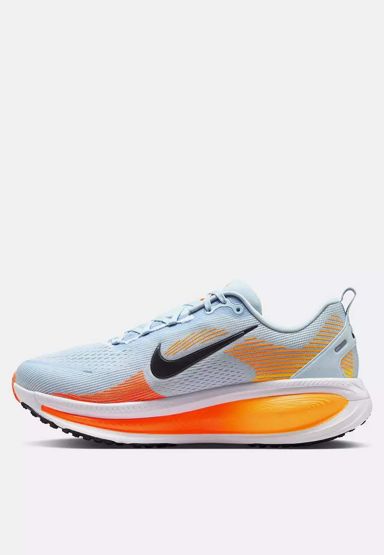 Vomero 18 Road Running Shoes (Wide)