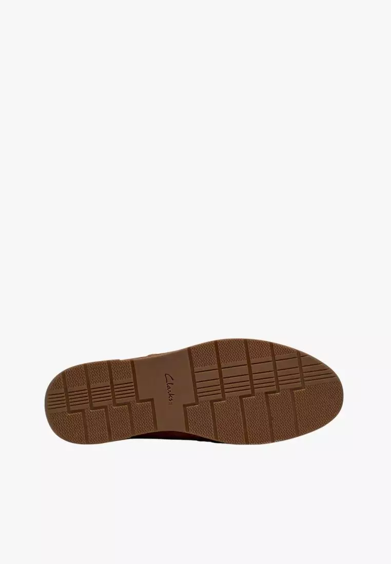 Jual CLARKS Clarks Mens Henton Low - Cola Original 2026 | ZALORA ...